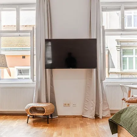 Sweet 2br Perfect For Longstays Near Rennweg * Vienna