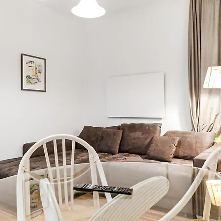 Apartment Budget 2br Well Connected To The Whole Vienna