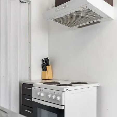 Apartment Budget 2br Well Connected To The Whole