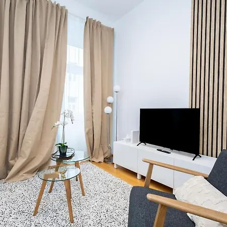 Apartment Orestaliving - Danube Canal