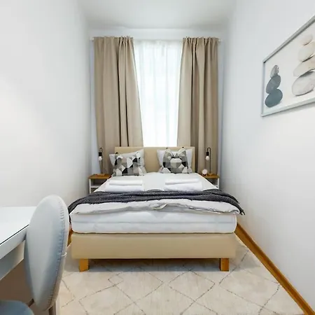 Orestaliving - Danube Canal Apartment *