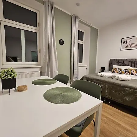 Comfort-suite 10 Min To Center Apartment *