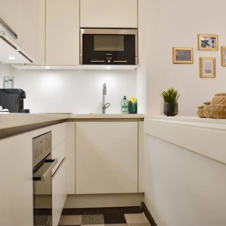Viennese History Apartment