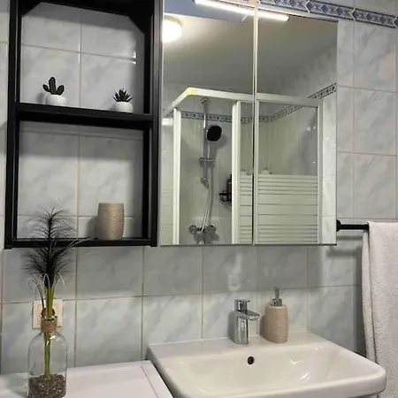 Schickes & Gemuetliches Apartment Vienna
