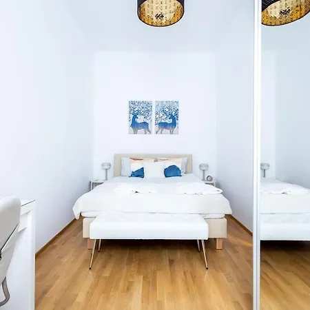 Orestaliving - Spacious 2br On The Danube Canal Apartament *