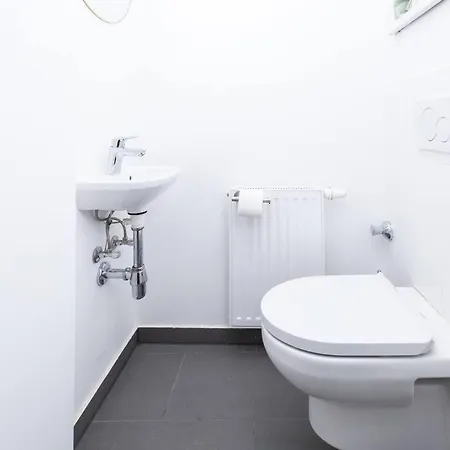 Orestaliving - Spacious 2br On The Danube Canal * Vienna