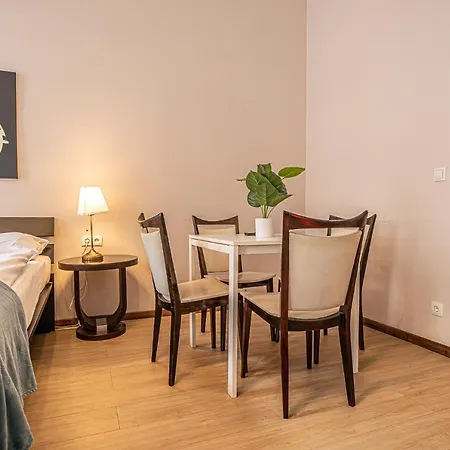 Cozy & Stylish 1-br Retreat-perfect Getaway Apartment