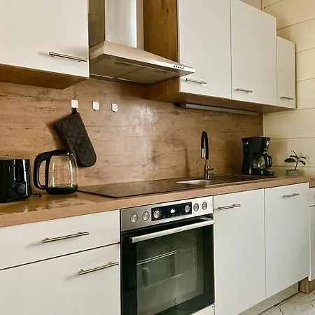 110m2 Stylish 4 Bedroom Vienna