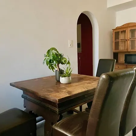 110m2 Stylish 4 Bedroom Vienna