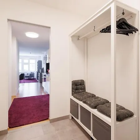 Apartamento New! Convenient Viennalove Wienmeidling *