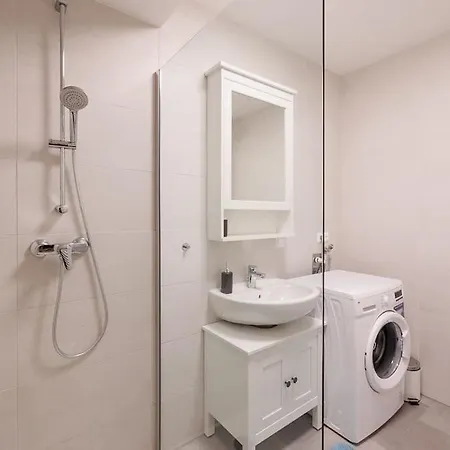 Apartamento New! Convenient Viennalove Wienmeidling Viena