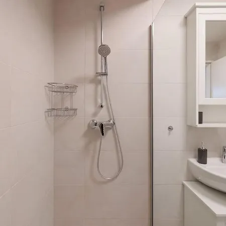 Apartamento New! Convenient Viennalove Wienmeidling