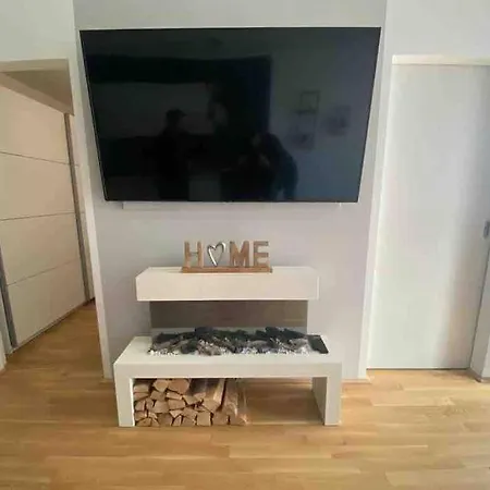 Moderne In Der Toplage Inkl. Garage Apartment