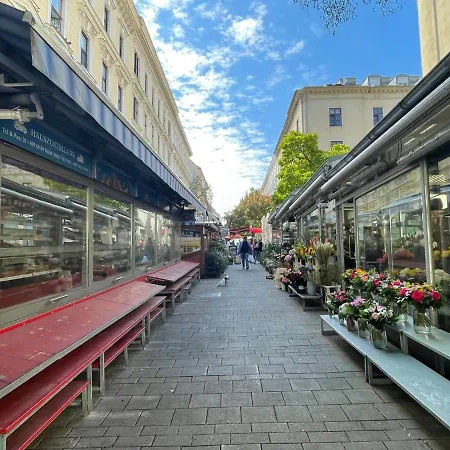 Premium At Famous Kutschkermarkt Apartment *