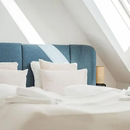 Apartment Chic #20 *
