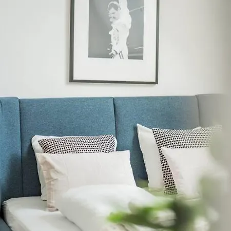 Apartment Chic #20 *