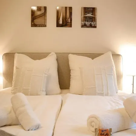 Charming, Modern & Spacious Vienna