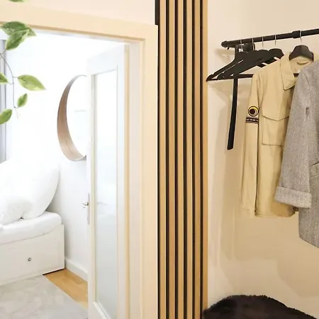 Charming, Modern & Spacious Apartment Vienna