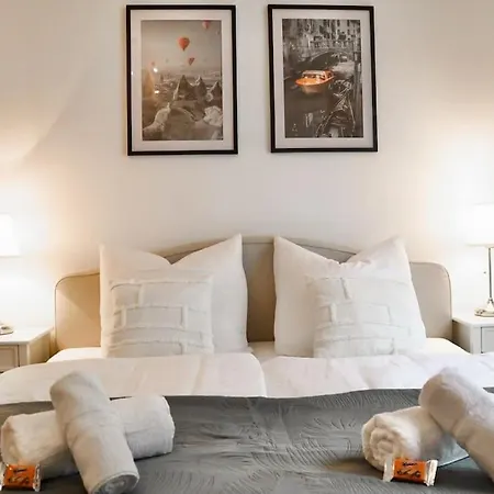 Charming, Modern & Spacious Vienna