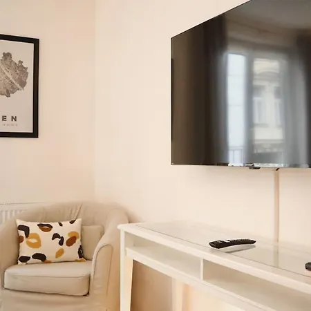 Apartment Charming, Modern & Spacious Vienna