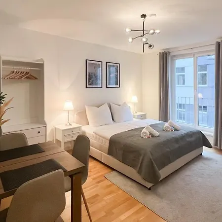 Charming, Modern & Spacious Vienna