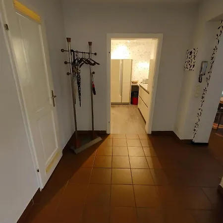 Gemuetliches Haus Mit Schoenem Garten Ferienhaus *