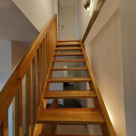 Gemuetliches Haus Mit Schoenem Garten Ferienhaus *