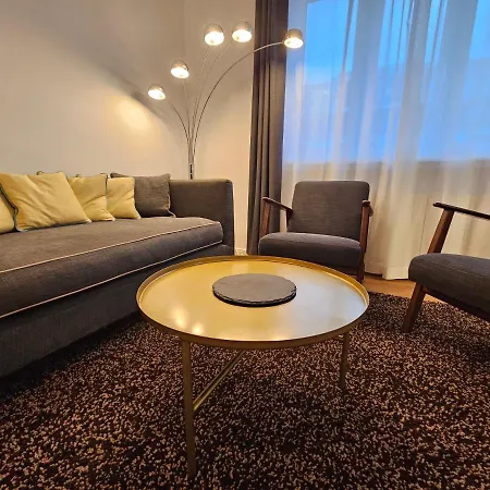 Apartment Yuki's Place - Design - Trade Fair - Wu Campus - Downtown - Subway