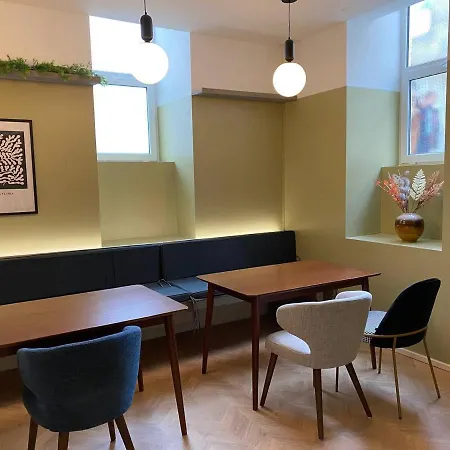Malfatti Oasis With Coworking Space Viena