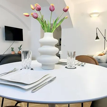 Cozy And Stylish Flat Close To Schoenbrunn Palace Apartment Vienna