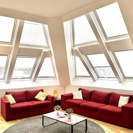 Spacious Penthouse In Favoriten Wien