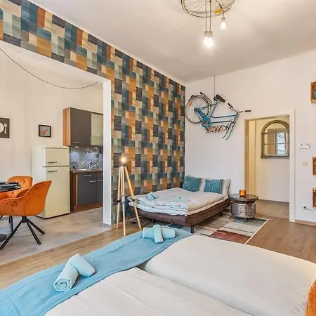 Einzigartiges Upcycling Dream Apt. *