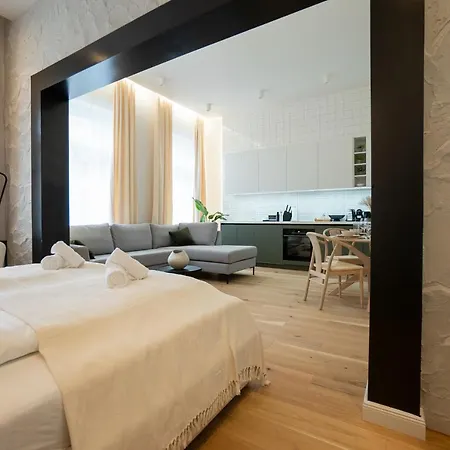 Brand-new 2-room With A King Size Bed *