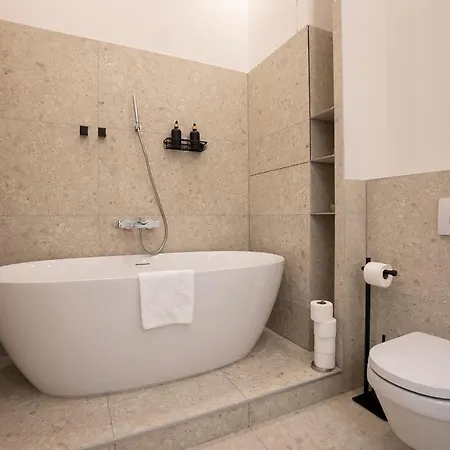 Brand-new 2-room With A King Size Bed Apartment