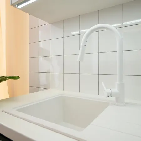 Apartment Brand-new 2-room With A King Size Bed