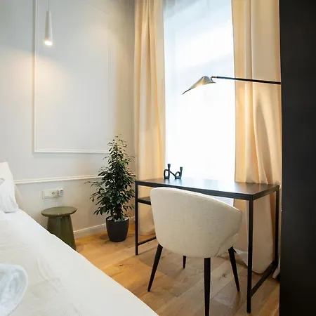 Brand-new 2-room With A King Size Bed * Vienna