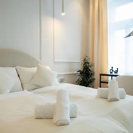 Brand-new 2-room With A King Size Bed