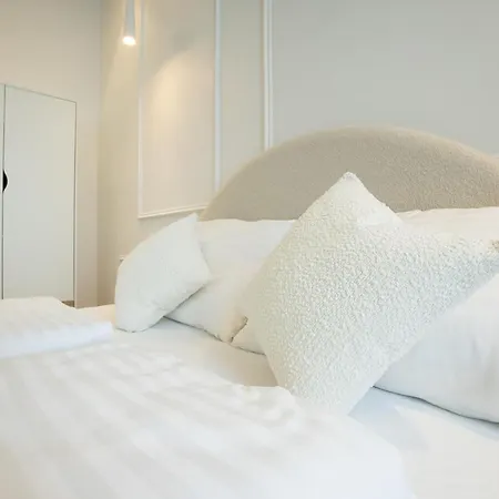Brand-new 2-room With A King Size Bed Apartment Vienna