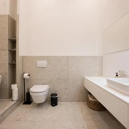 Brand-new 2-room With A King Size Bed Apartment Vienna