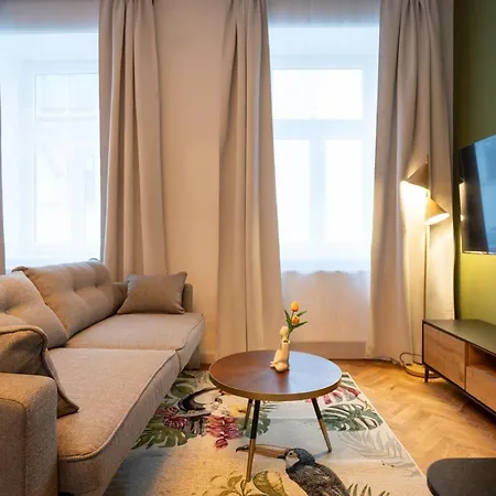 Fully Renovated 2-room *