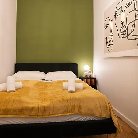 Apartment Fully Renovated 2-room