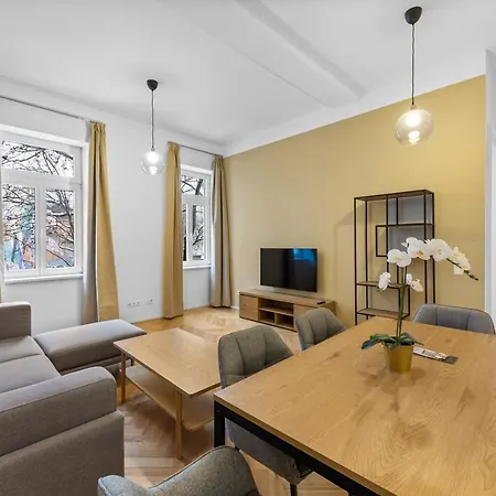 Chic Residences #suite 6 * Brand New * Apartment *