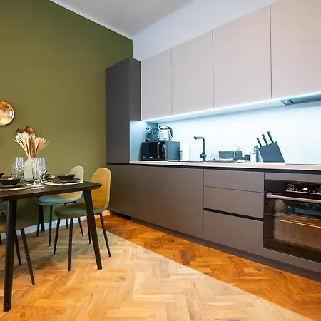 Brand New 2-room