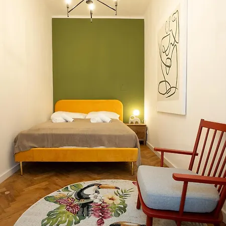 Brand New 2-room *