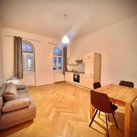 Wiedner Apartment Vienna