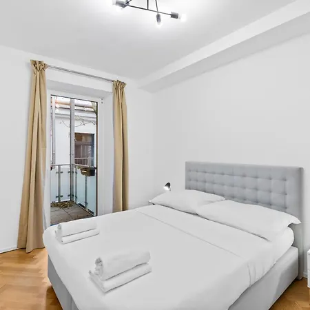 Chic Residences #king #brand New# *