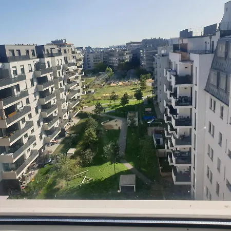 Cozy Bright Penthouse Close To U1 And U6 Metros Vienna