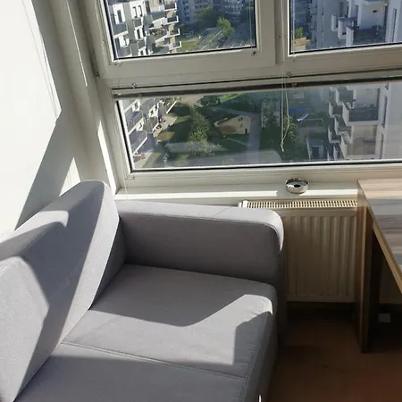 Apartment Cozy Bright Penthouse Close To U1 And U6 Metros Vienna
