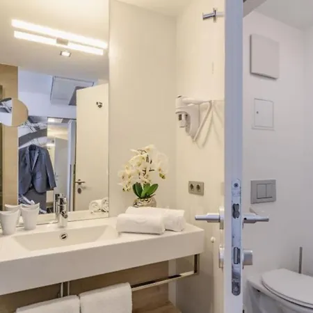 Hotel Plaza Gasometer Viena
