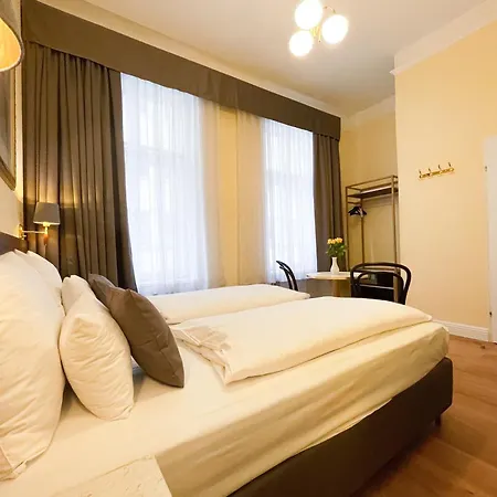 Stephansplatz I Self Check In Hotel 4*